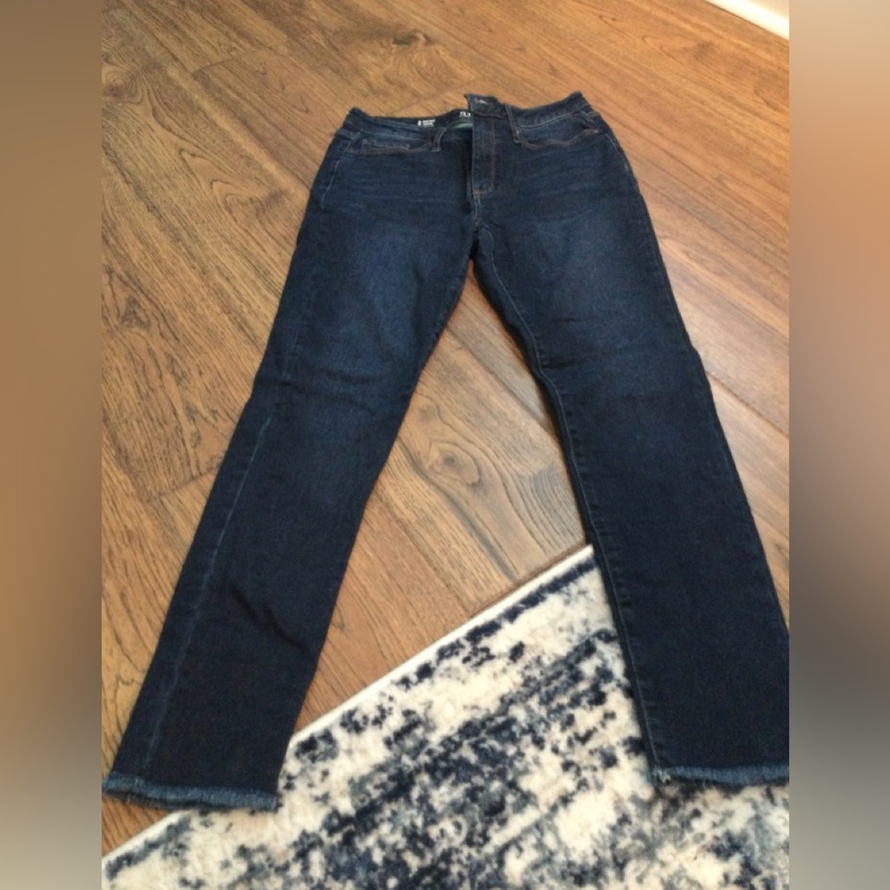 Ana High-Rise Jegging with Fringe Bottom 8 Like New